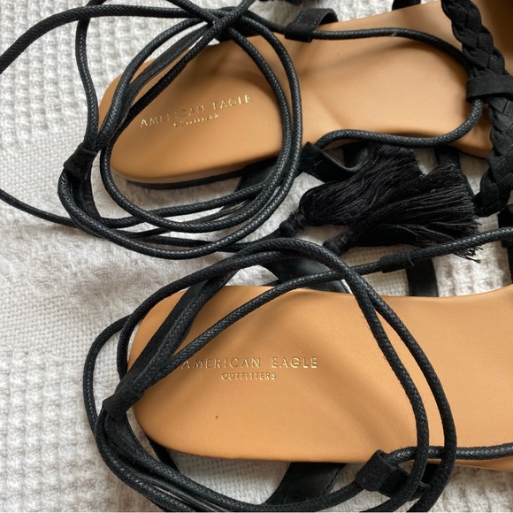 $5 or 3/$10 American Eagle Black Flats Size 9 - Picture 2 of 3